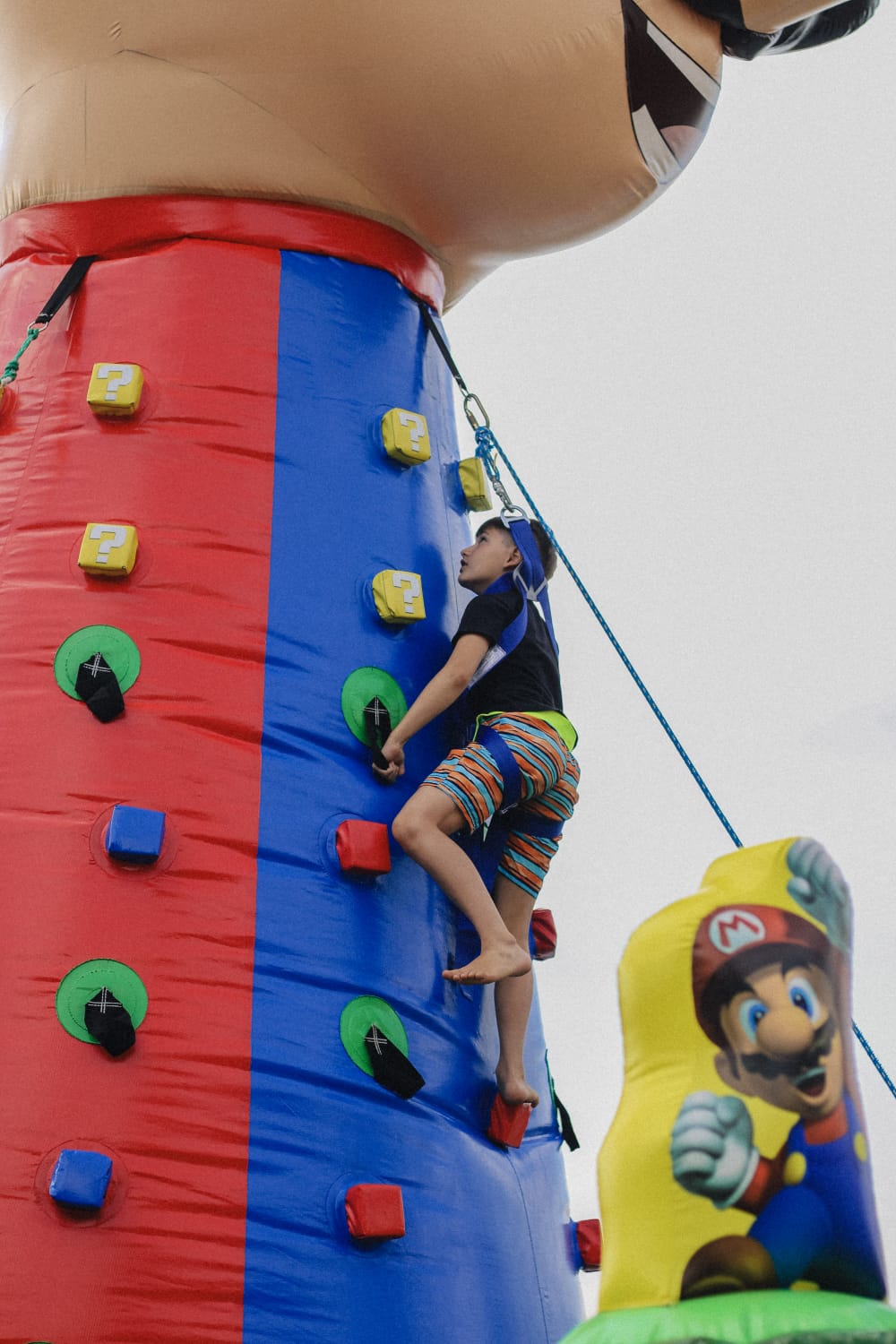 Escalada Inflável – Mario Bros 🍄⭐