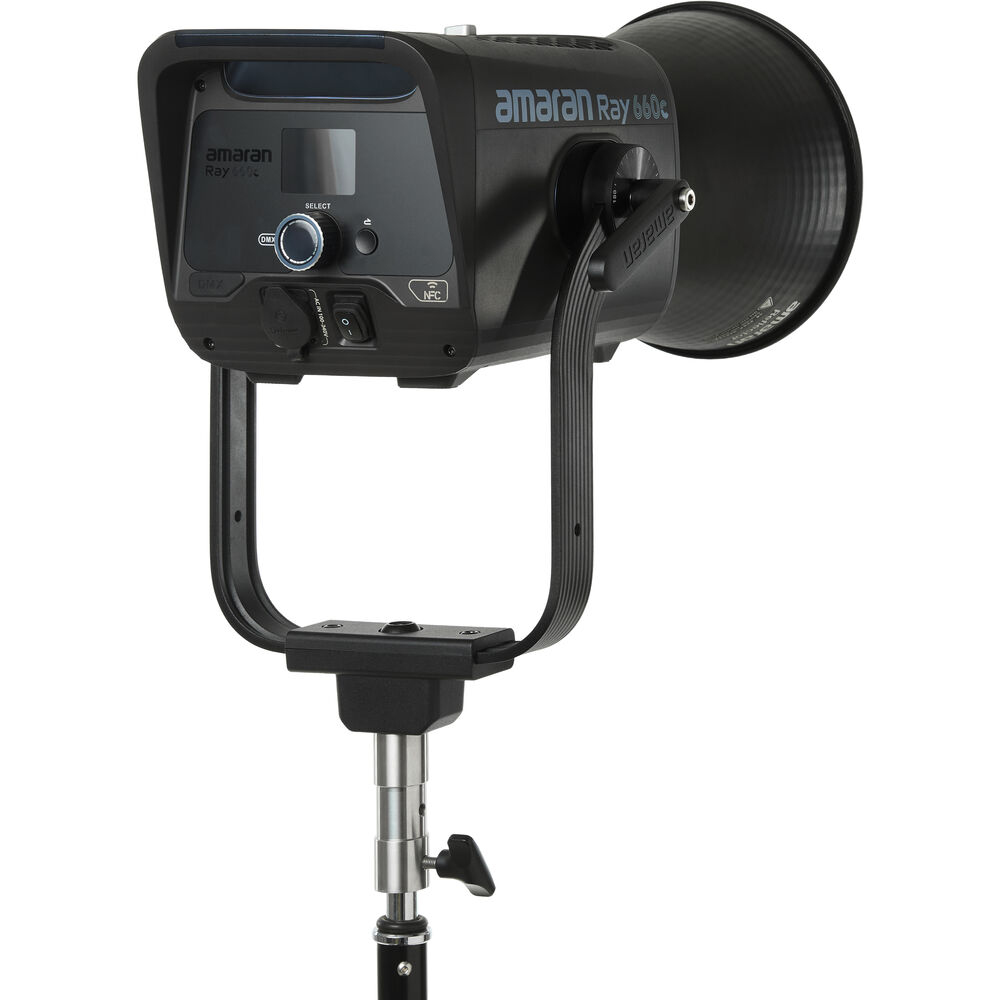 Kit LED Monolight Amaran Ray 660c RGB com Refletor e Tripé 08