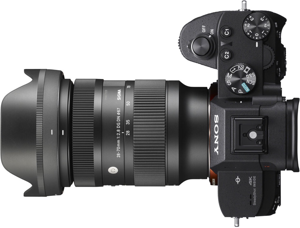Kit Câmera Sony A7 III com Lente Sigma 28-70mm f/2.8 01