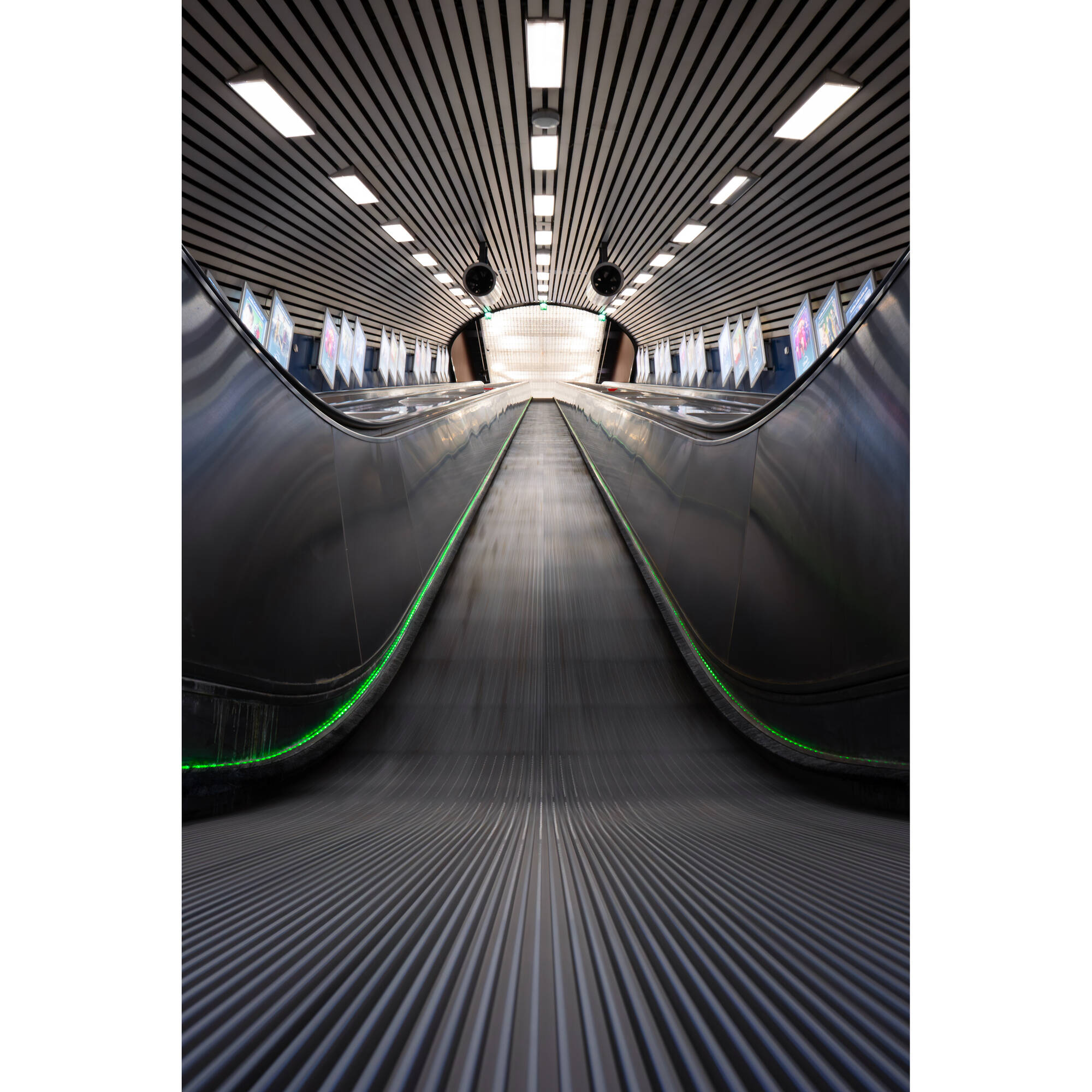 Lente Sigma 15mm f/1.4 DC Contemporary Lens para Sony E-Mount 08