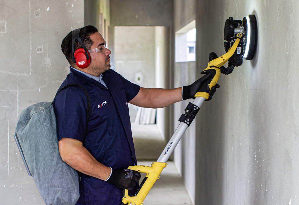 LIXADEIRA DE TETO E PAREDE COM LED E SUCÇÃO
