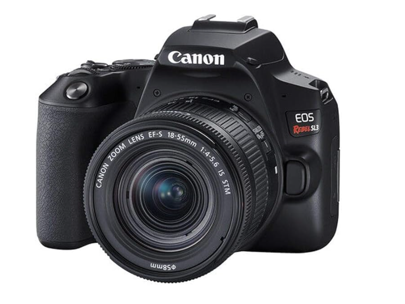 Câmera Canon SL3 DSLR com 24.1MP, 3'', Gravação em 4K 24fps com Lente 18-55mm